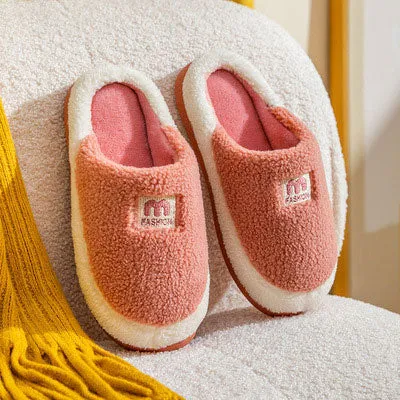 New cotton slippers for women in winter, cute indoor thick-soled warm confinement shoes for couples, non-slip plush heel home shoes